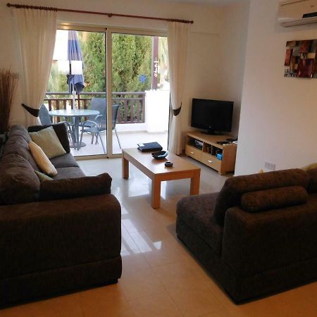 Vanessa 2 Bedroom Apartment Paphos Luaran gambar